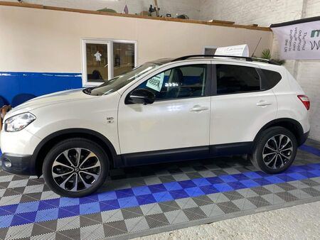 NISSAN QASHQAI 1.6 360 CVT 2WD Euro 5 5dr