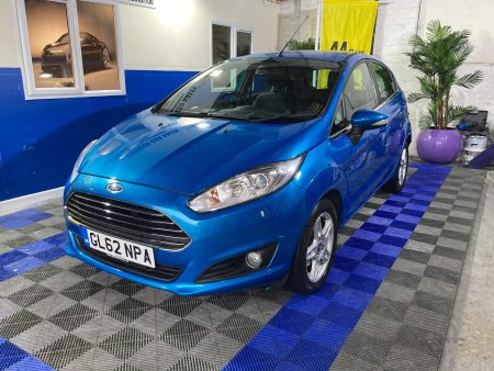 FORD FIESTA 1.0 Zetec Euro 5 (s/s) 5dr