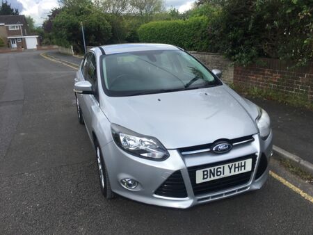 FORD FOCUS 1.6 Titanium Euro 5 5dr