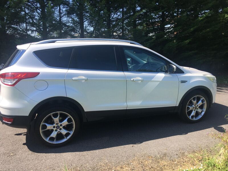 FORD KUGA