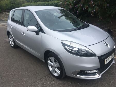 RENAULT SCENIC 1.5 dCi Dynamique TomTom Euro 5 5dr